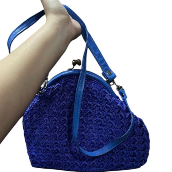 Vintage Blue Knitted Purse - Image 3