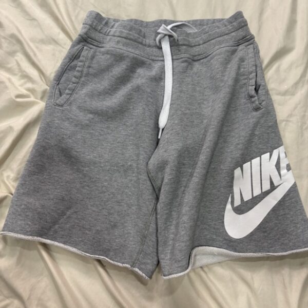 Nike Talla Medium
