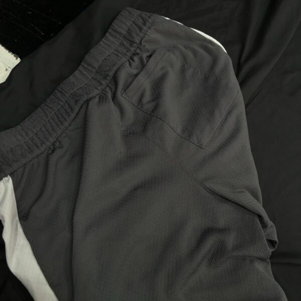 Adidas Talla Medium - Image 3