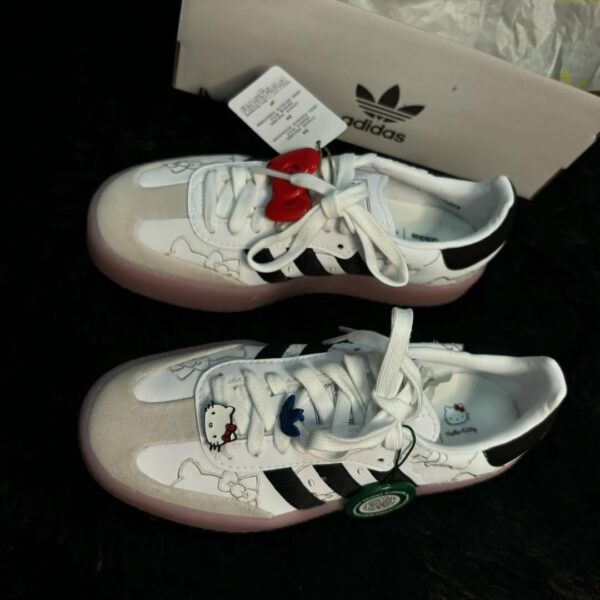 Hello Kitty Sambae Talla 22.5