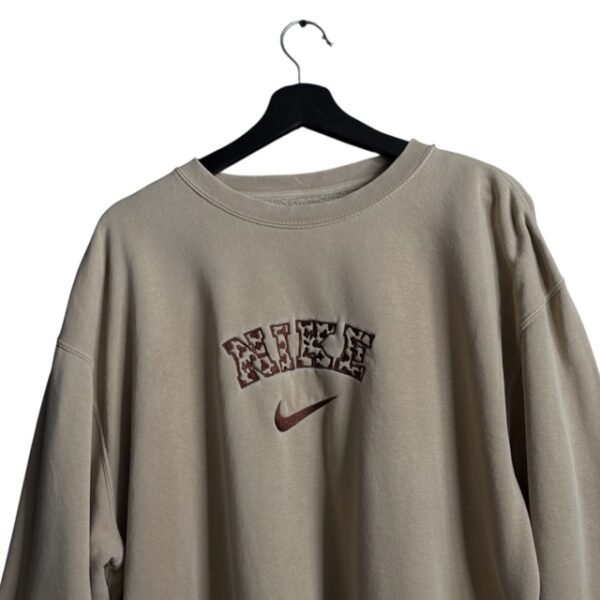 Nike Talla Large - Image 2